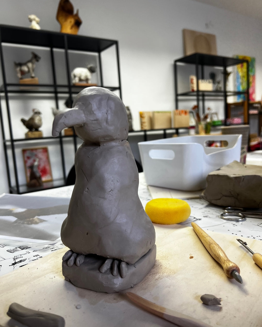 Keramik Workshop für Frauen. Gestalte dein Herztier aus Ton.